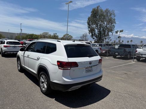 Used 2019 Volkswagen Atlas SE w/ Towing Package FWD image 4