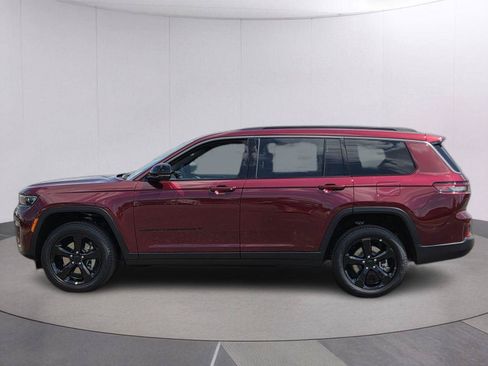 New 2026 Jeep Grand Cherokee L Limited w/ Limited Altitude Package RWD image 8