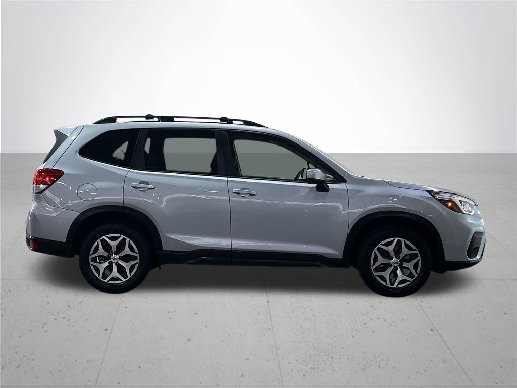 Used 2019 Subaru Forester Premium AWD/4WD image 9