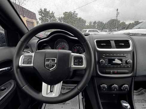 Used 2012 Dodge Avenger SXT FWD image 16