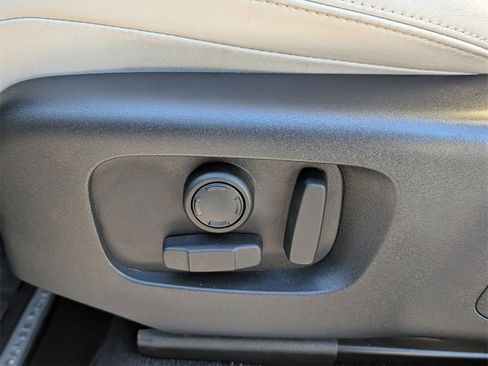 Used 2022 Land Rover Range Rover Sport HSE Silver Edition image 14