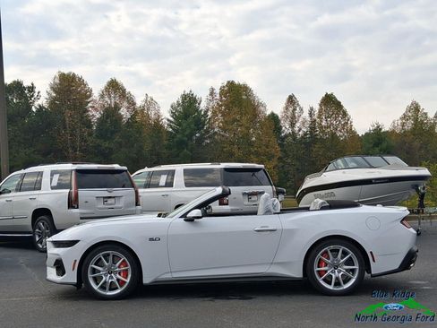 New 2025 Ford Mustang GT Premium image 2