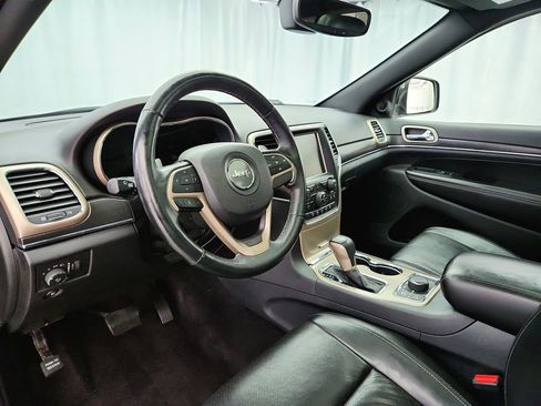 Used 2017 Jeep Grand Cherokee Limited w/ Luxury Group II AWD/4WD image 10