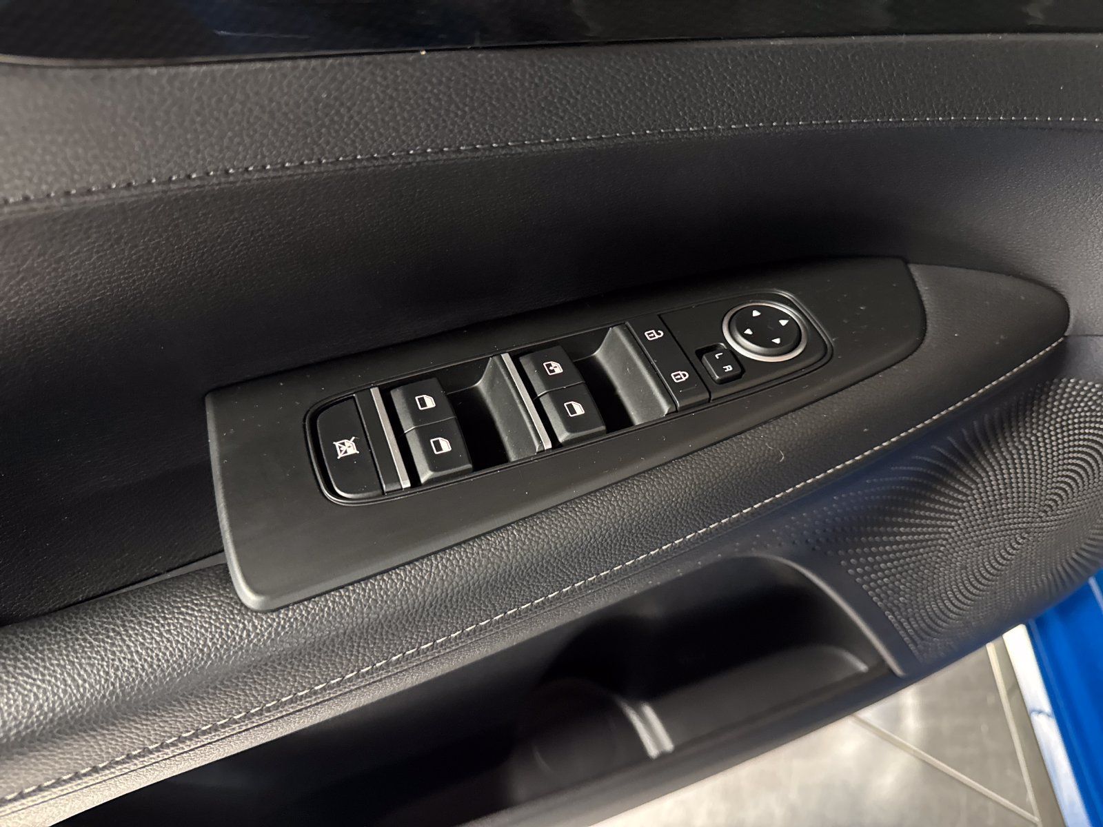 Used 2022 Kia Forte GT-Line w/ GT-Line Technology Package FWD image 12