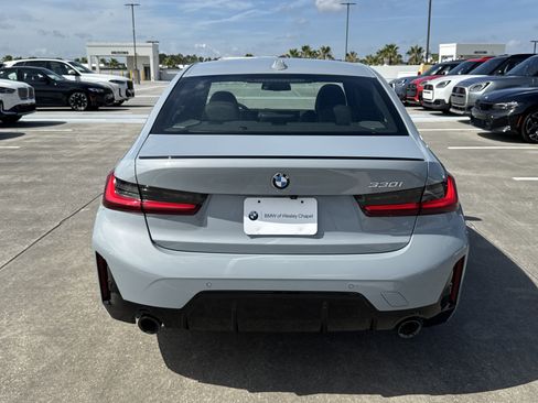 New 2026 BMW 330i Sedan w/ M Sport Package RWD image 6