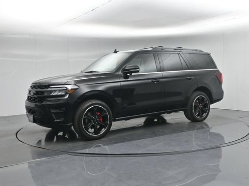 Certified 2023 Ford Expedition Limited AWD/4WD image 32