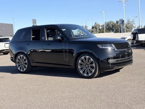 Used 2025 Land Rover Range Rover Autobiography image 4