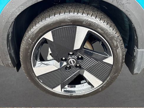 Used 2025 Nissan Kicks SR image 12