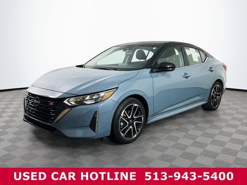 Used 2024 Nissan Sentra SR image 2