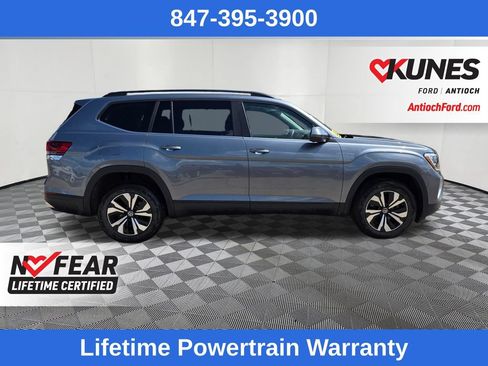 Used 2024 Volkswagen Atlas SE AWD/4WD image 8
