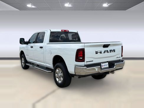 Used 2026 RAM 2500 Big Horn AWD/4WD image 3