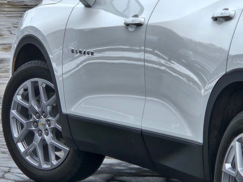 Used 2024 Chevrolet Blazer LT w/ Sound & Technology Package image 18