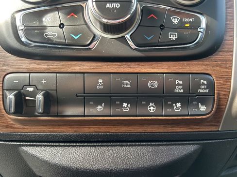 Used 2016 RAM 2500 Laramie image 29