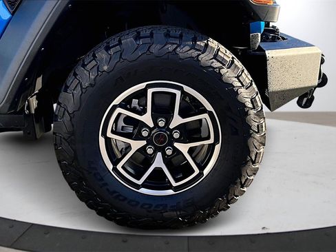 Certified 2024 Jeep Wrangler Unlimited Rubicon w/ Technology Group image 33