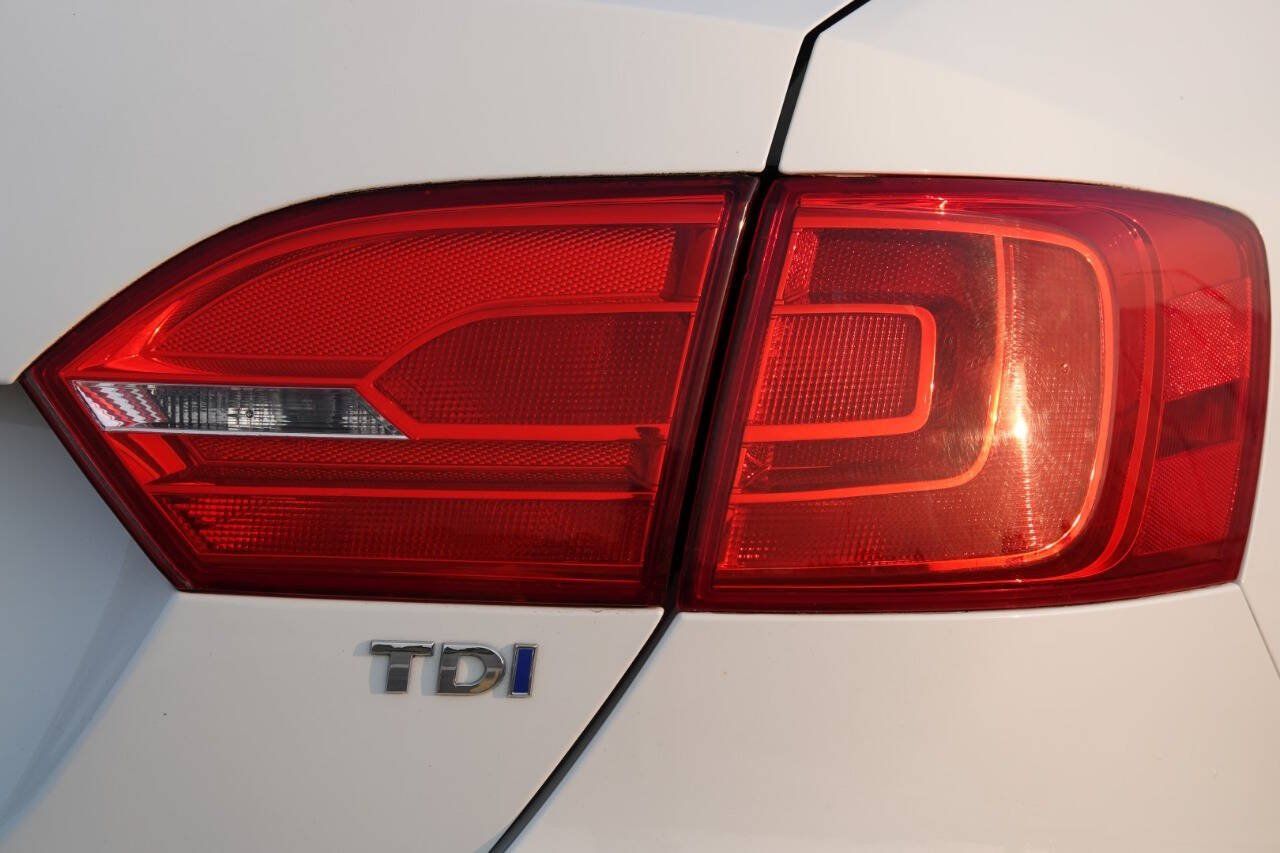Used 2014 Volkswagen Jetta TDI FWD image 55