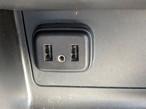 Used 2022 Chevrolet Colorado W/T w/ WT Convenience Package image 34