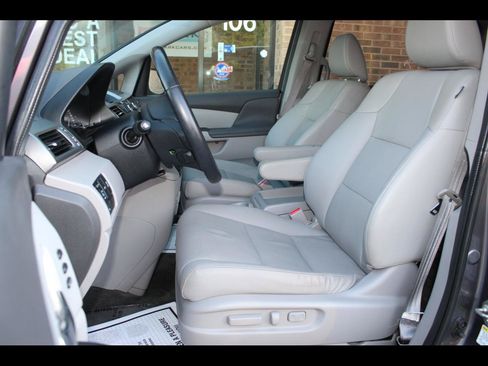 Used 2016 Honda Odyssey Touring image 10