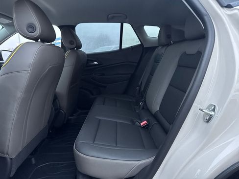 New 2026 Chevrolet Trax ACTIV w/ Driver Confidence Package image 12