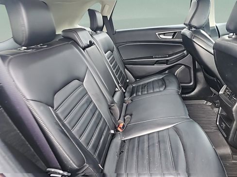 Used 2020 Ford Edge SEL w/ Cold Weather Package image 32