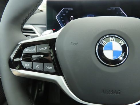 Used 2025 BMW 330i Sedan w/ Convenience Package RWD image 12