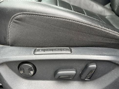 Used 2018 Volkswagen Atlas SEL Premium image 13