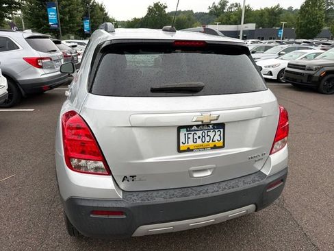 Used 2016 Chevrolet Trax LT w/ LT Convenience Package AWD/4WD image 9