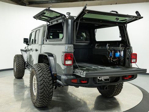 Used 2023 Jeep Gladiator Rubicon w/ Cold Weather Group image 52