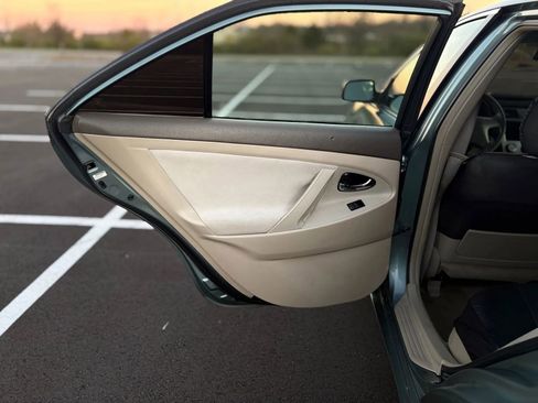 Used 2009 Toyota Camry SE image 12