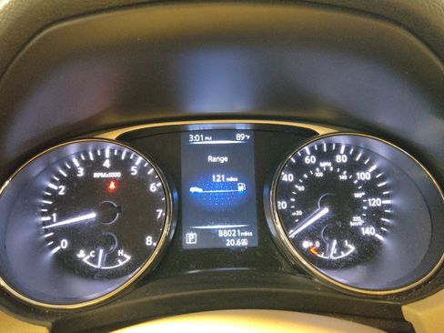 Used 2015 Nissan Rogue SL FWD image 23