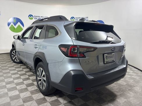 Used 2023 Subaru Outback Premium AWD/4WD image 7