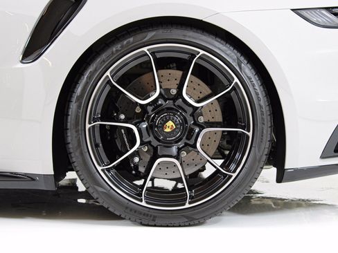 Used 2025 Porsche 911 Turbo S AWD/4WD image 15