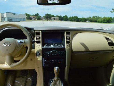Used 2015 INFINITI QX70 2WD w/ Premium Package image 14