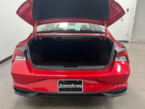 Used 2023 Hyundai Elantra SEL w/ Cargo Package image 16