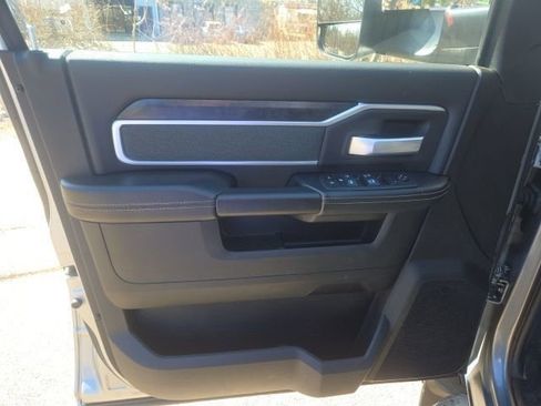 Used 2022 RAM 3500 Big Horn w/ Level C Equiment Group image 18