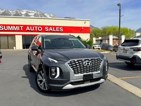 Used 2021 Hyundai Palisade Limited image 2