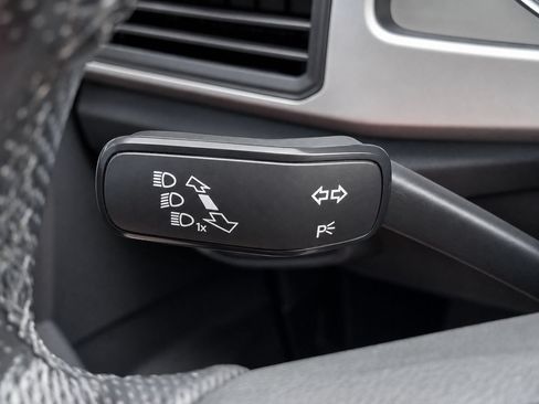 Used 2021 Volkswagen Atlas SE w/ Panoramic Sunroof Package FWD image 28