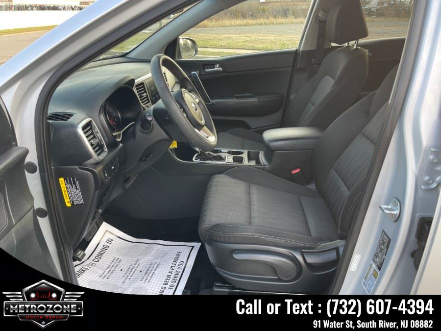 Used 2020 Kia Sportage LX FWD image 16