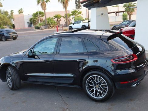 Used 2018 Porsche Macan Sport Edition AWD/4WD image 16