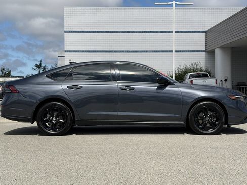 Used 2025 Honda Accord SE image 3