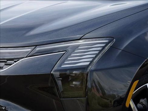 New 2027 Chrysler Pacifica Pinnacle w/ Theater Group AWD/4WD image 10