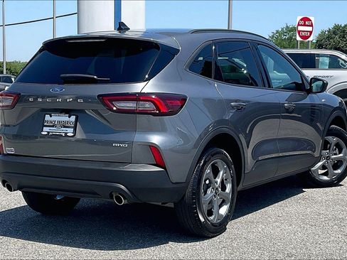 Certified 2025 Ford Escape ST-Line AWD/4WD image 12