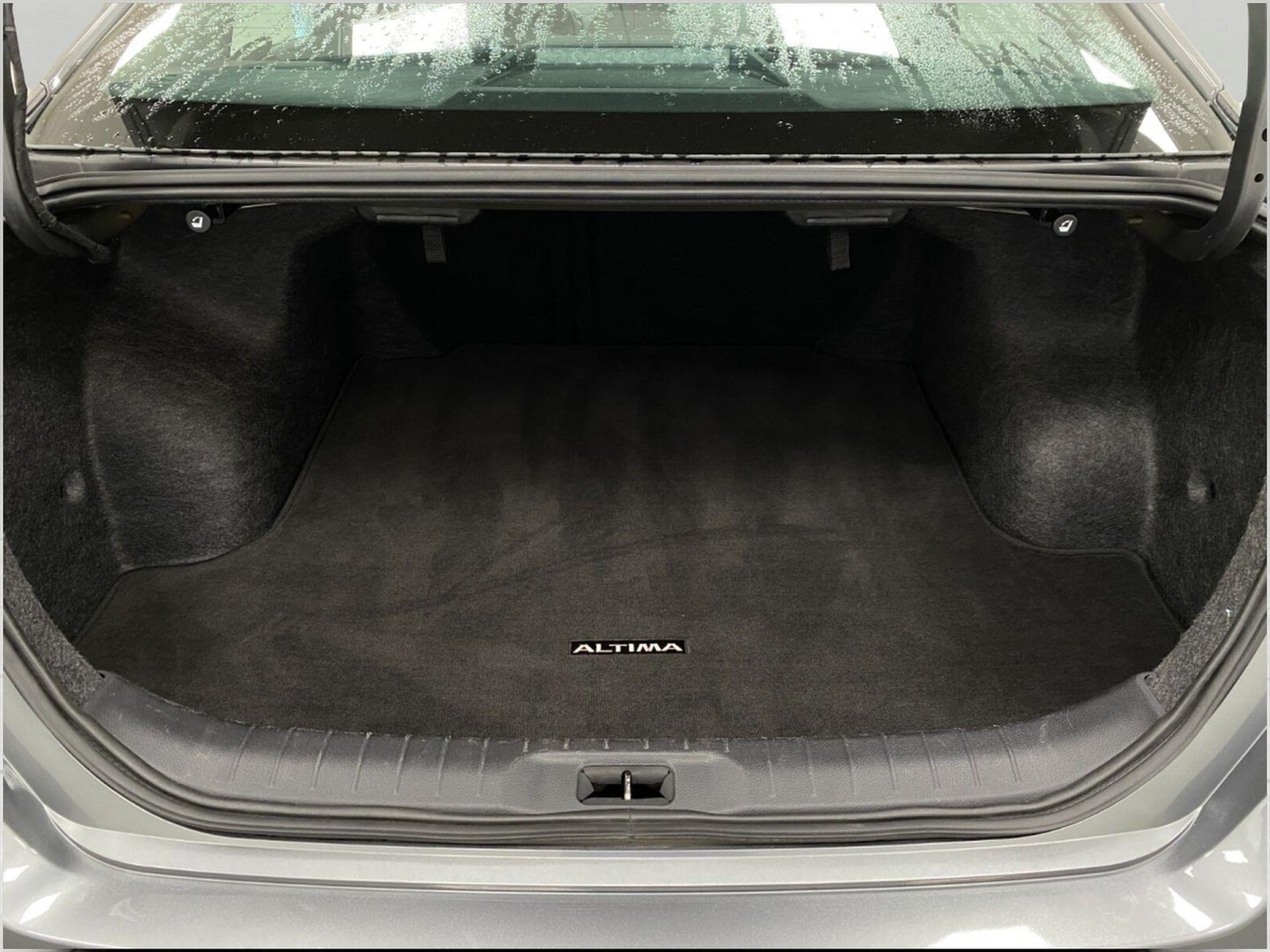 Certified 2025 Nissan Altima 2.5 SV FWD image 5
