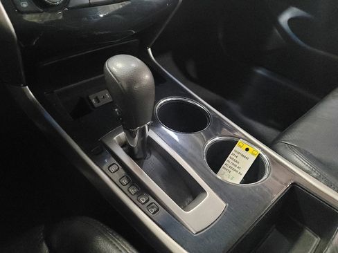 Used 2014 Nissan Altima 2.5 SV FWD image 26