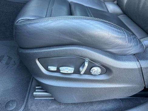 Used 2021 Porsche Cayenne Coupe image 14