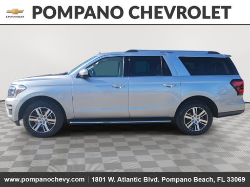 Used 2023 Ford Expedition Max Limited image 2