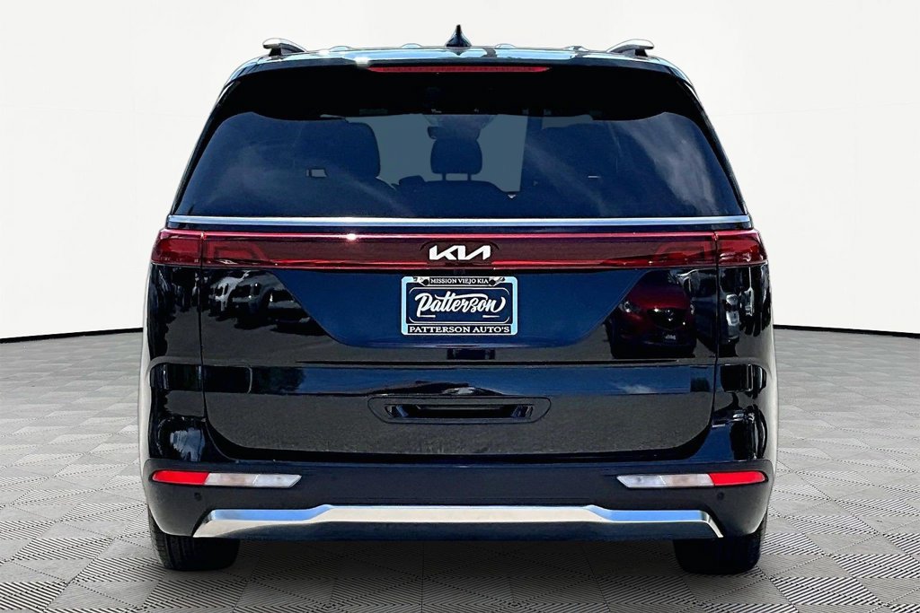 Certified 2024 Kia Carnival SX FWD image 4