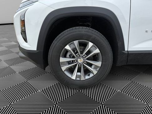 New 2026 Chevrolet Equinox LT image 9