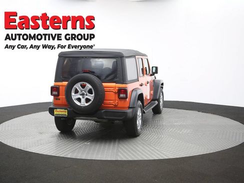 Used 2018 Jeep Wrangler Unlimited Sport S AWD/4WD image 37