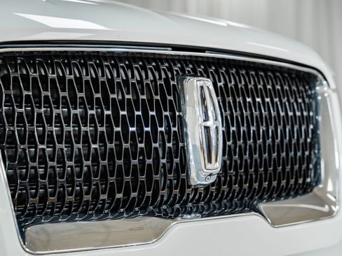 Used 2021 Lincoln Navigator L Black Label w/ Special Edition Package image 7