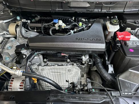 Used 2018 Nissan Rogue SV w/ Premium Package image 23